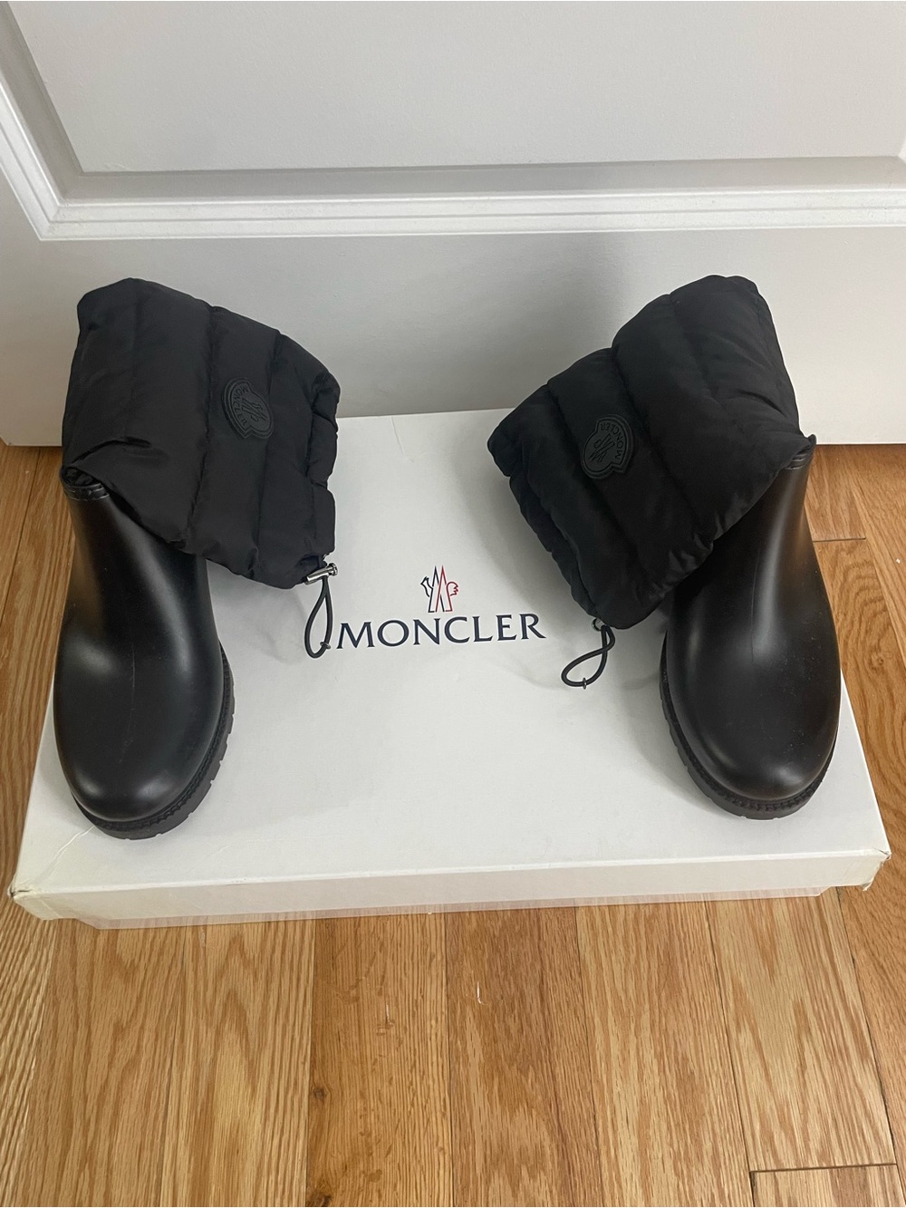 Moncler Women's Black Puffer Cuff Rain Boots - Quilted Nylon Collar Size 40